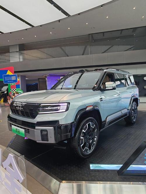 广州37比亚迪方程豹硬派越野的爆款，英菲尼迪35周年与你共成长